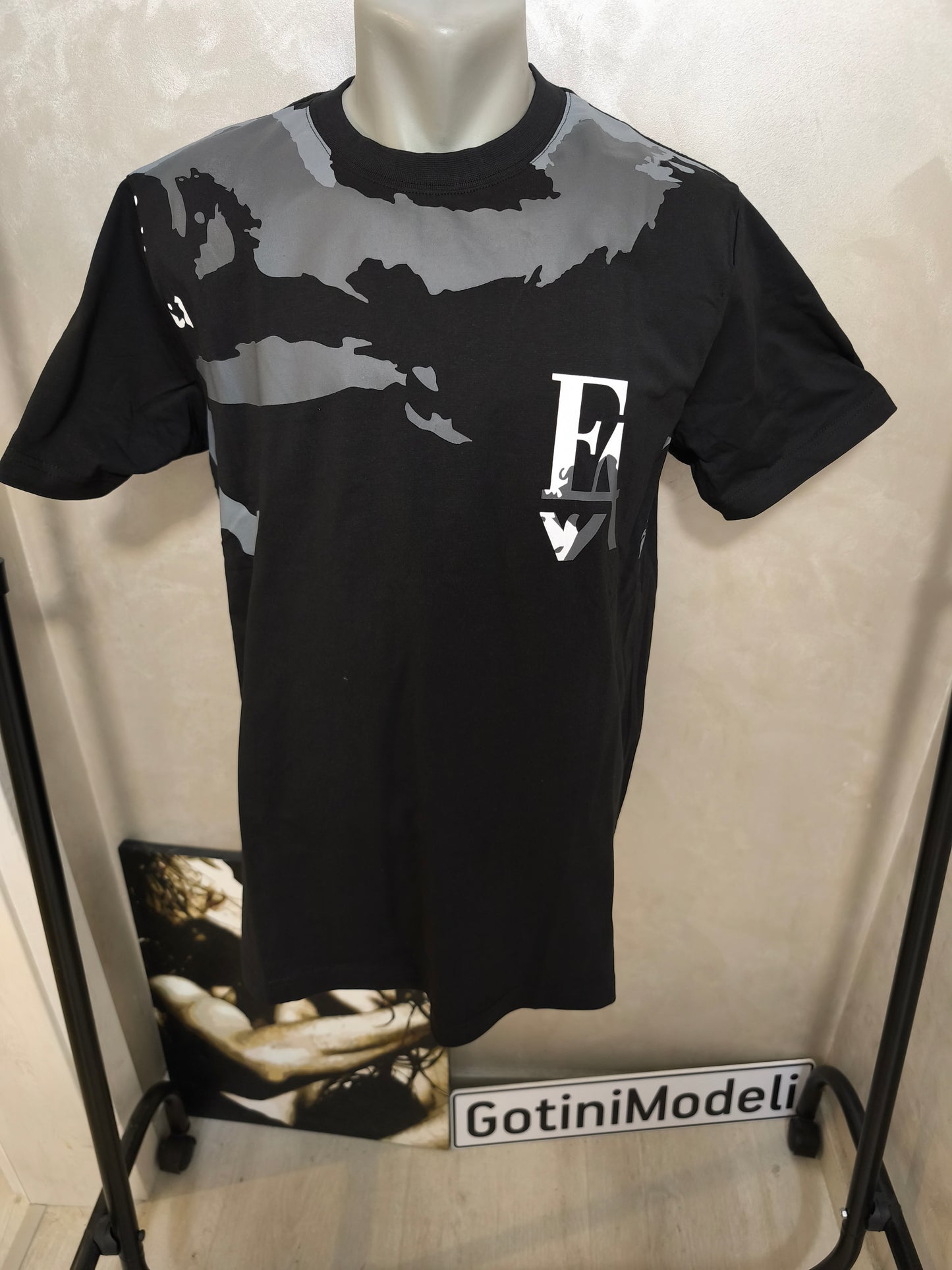 Мъжка тениска EA